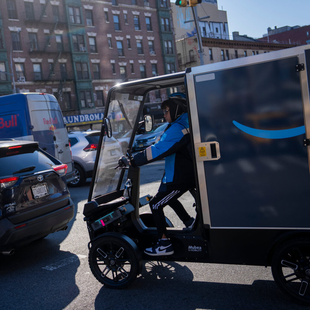 Amazon E-Bikes Take Root in Manhattan and Brooklyn
